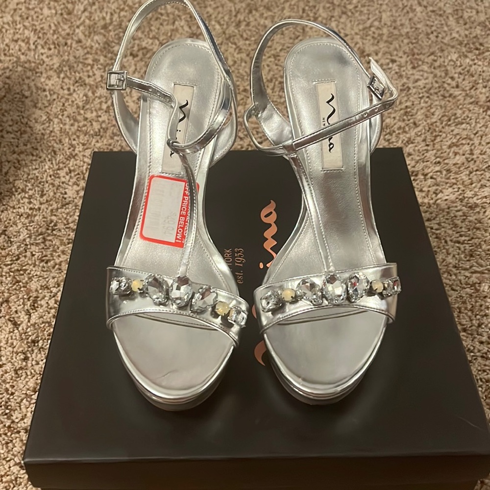 New York Nina Silver Heels